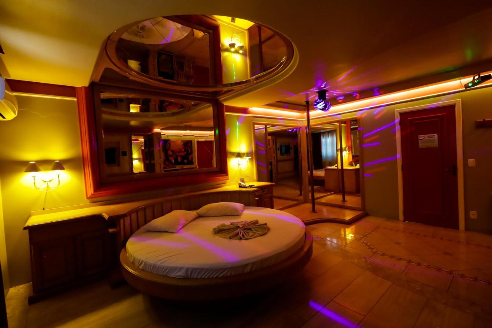 Motel Avenida (Adults Only) Gramado Exteriör bild